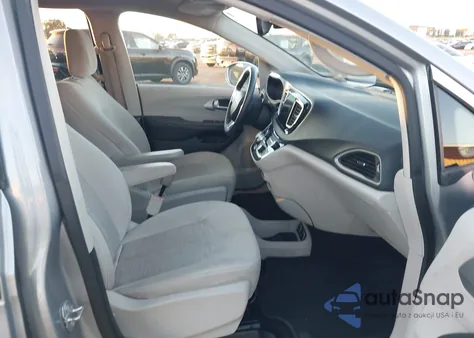 2018 Chrysler Pacifica Hybrid Touring Plus z USA, uszkodzony, nr VIN 2C4RC1H70JR332968